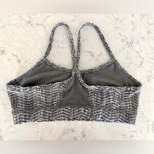 Lululemon Flow Y Bra - Gray and White - Size 8 - Like NEW!!